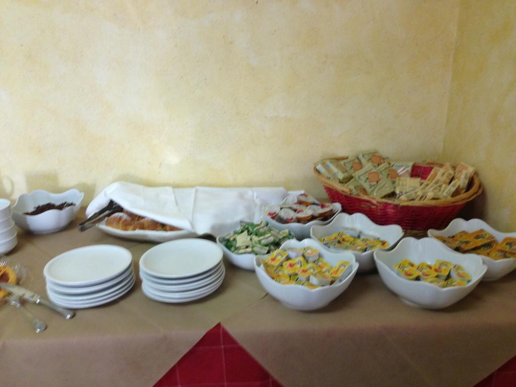 Albergo Margherita تْشيانشانو  تيرمي المظهر الخارجي الصورة
